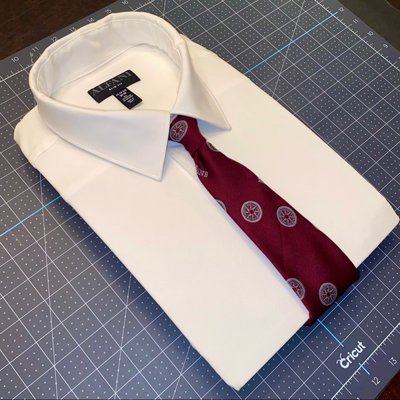 Vintage 1990s Tie w/ Nautical Compass Design - Picture 4 of 12